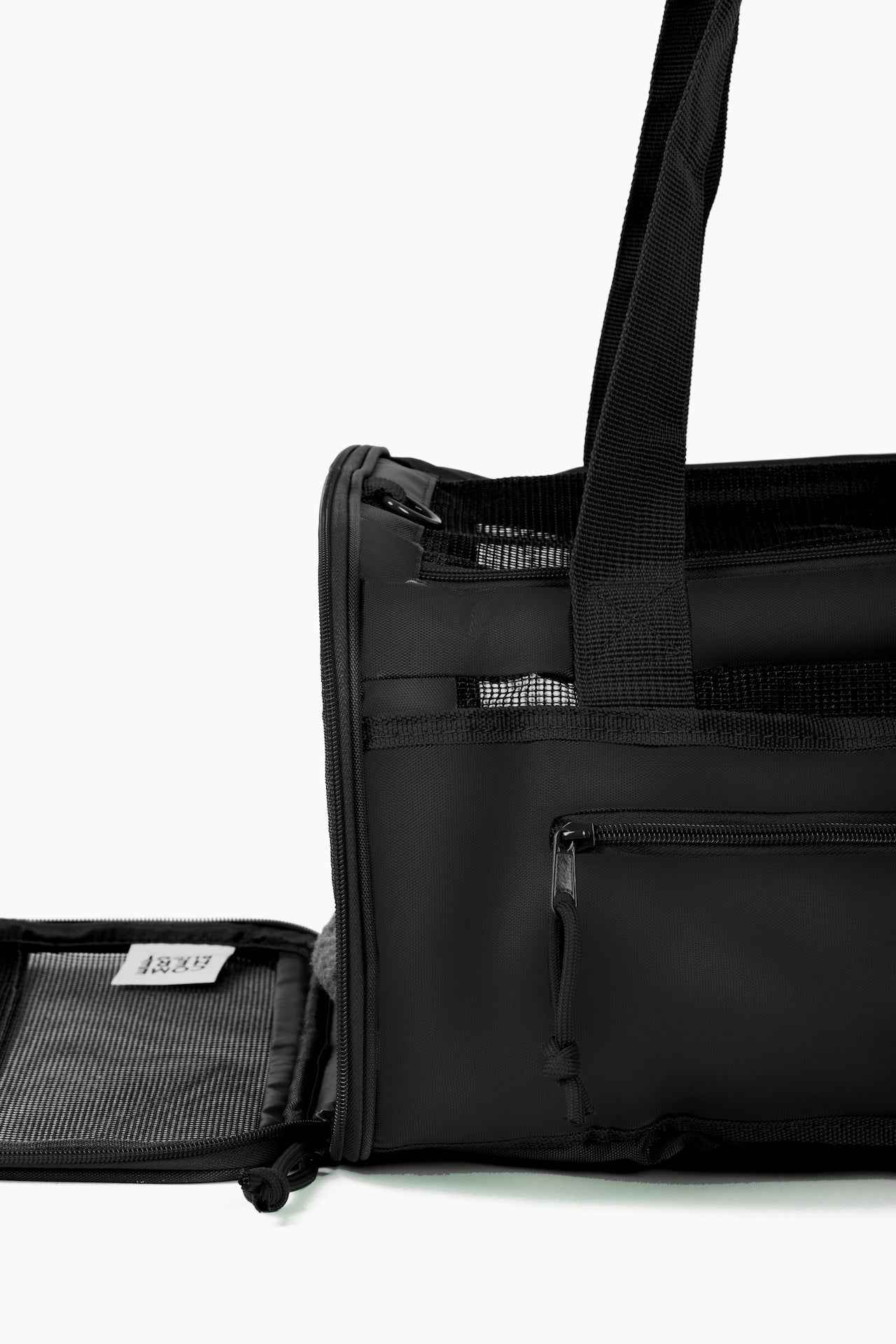 Travel Buddy - dog carrier in black