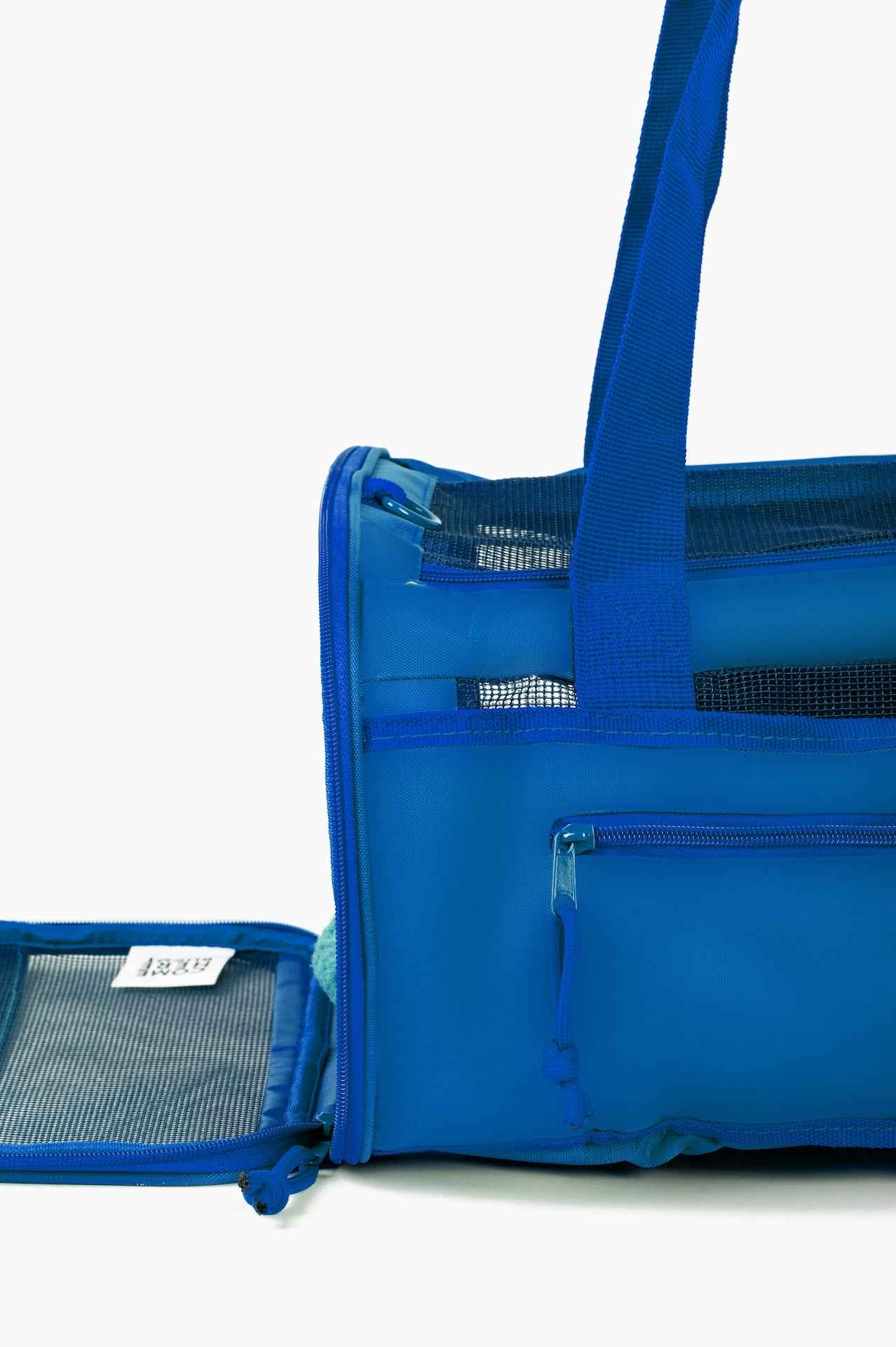 Travel Buddy - dog carrier in royal blue