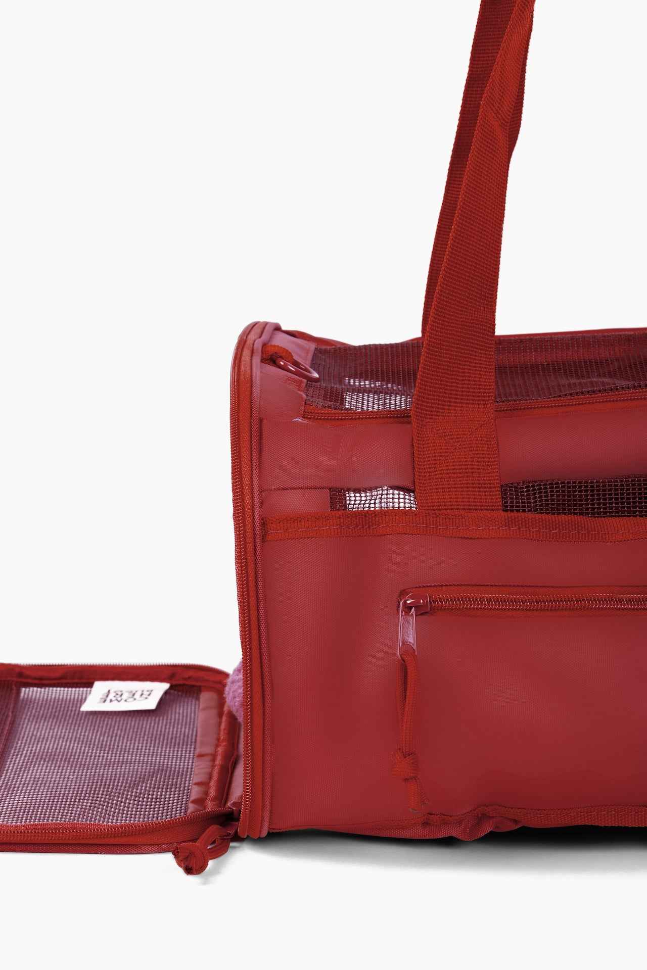 Travel Buddy - dog carrier in red