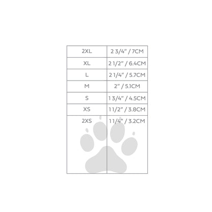 Size chart for pet products with paw prints on a white background
