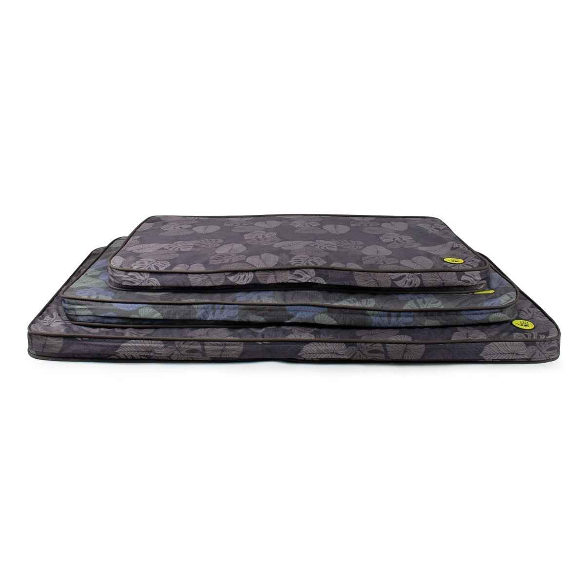 Body Glove Sun & Sand Tough Mat - Washable Dog Bed